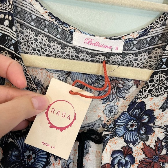 BELLISIMA Tunic S Boho Floral Keyhole Tassel Tie Pleated Dolman Sleeves Pink NWT - Picture 5 of 9